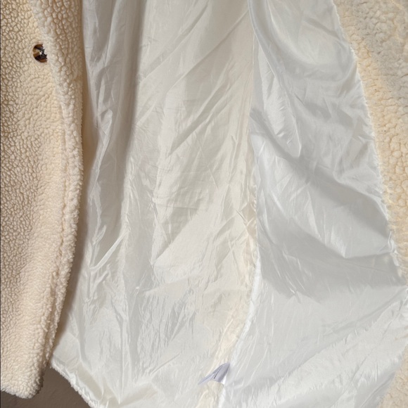 Eilly Bazar Cream Teddy Coat - Picture 6 of 8